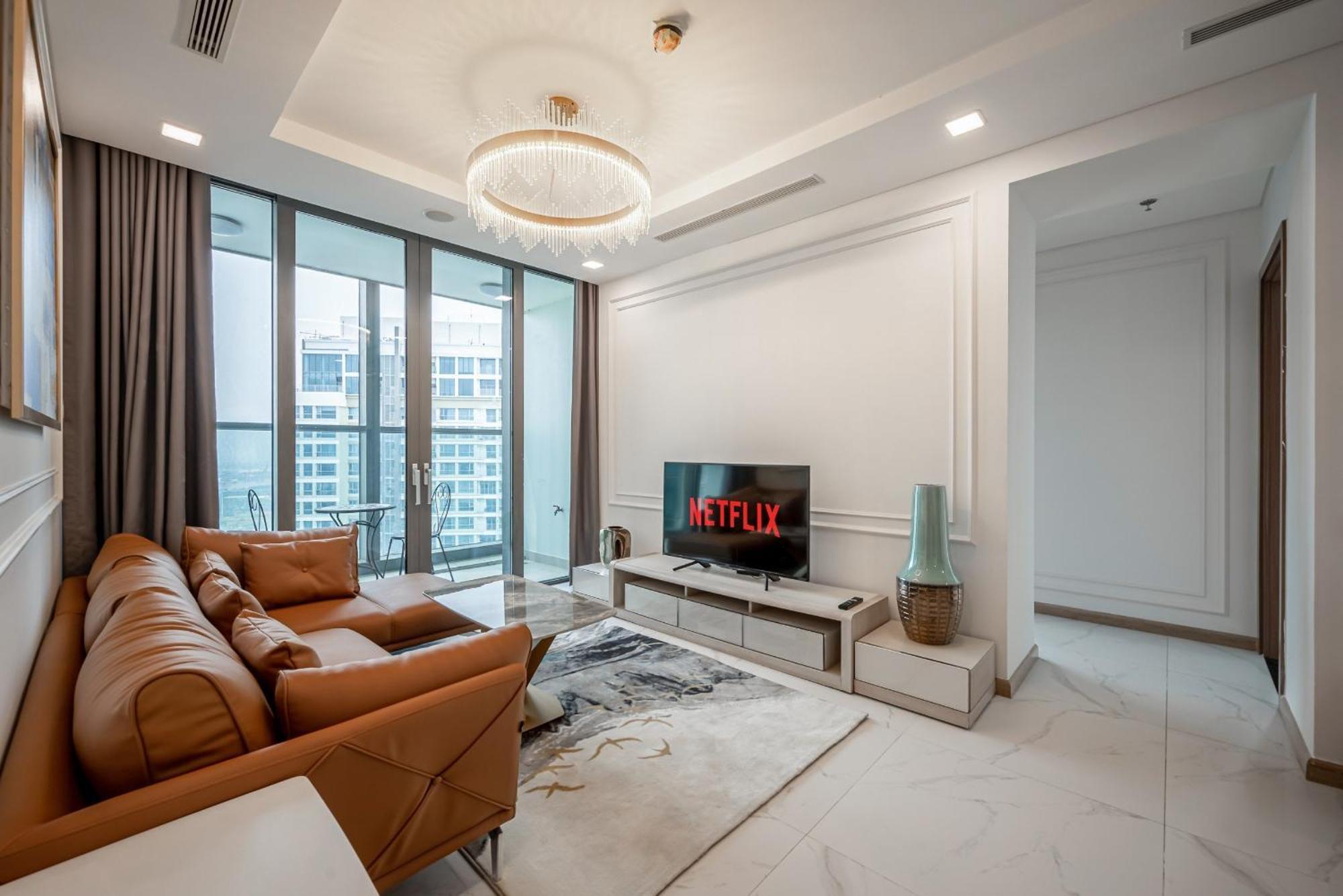 Landmark 81 And Vinhomes Riverside Residence Хошимин Экстерьер фото