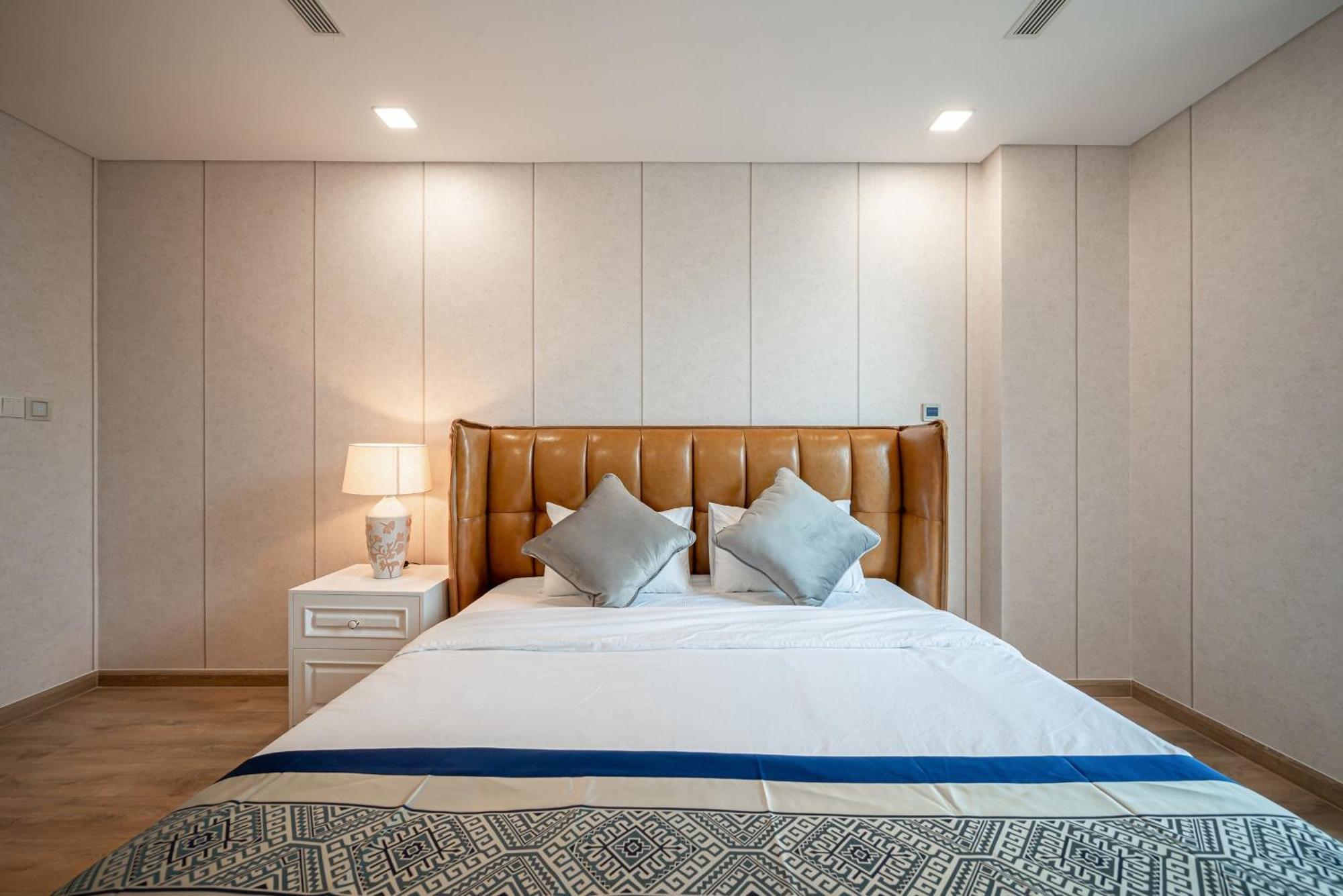 Landmark 81 And Vinhomes Riverside Residence Хошимин Экстерьер фото