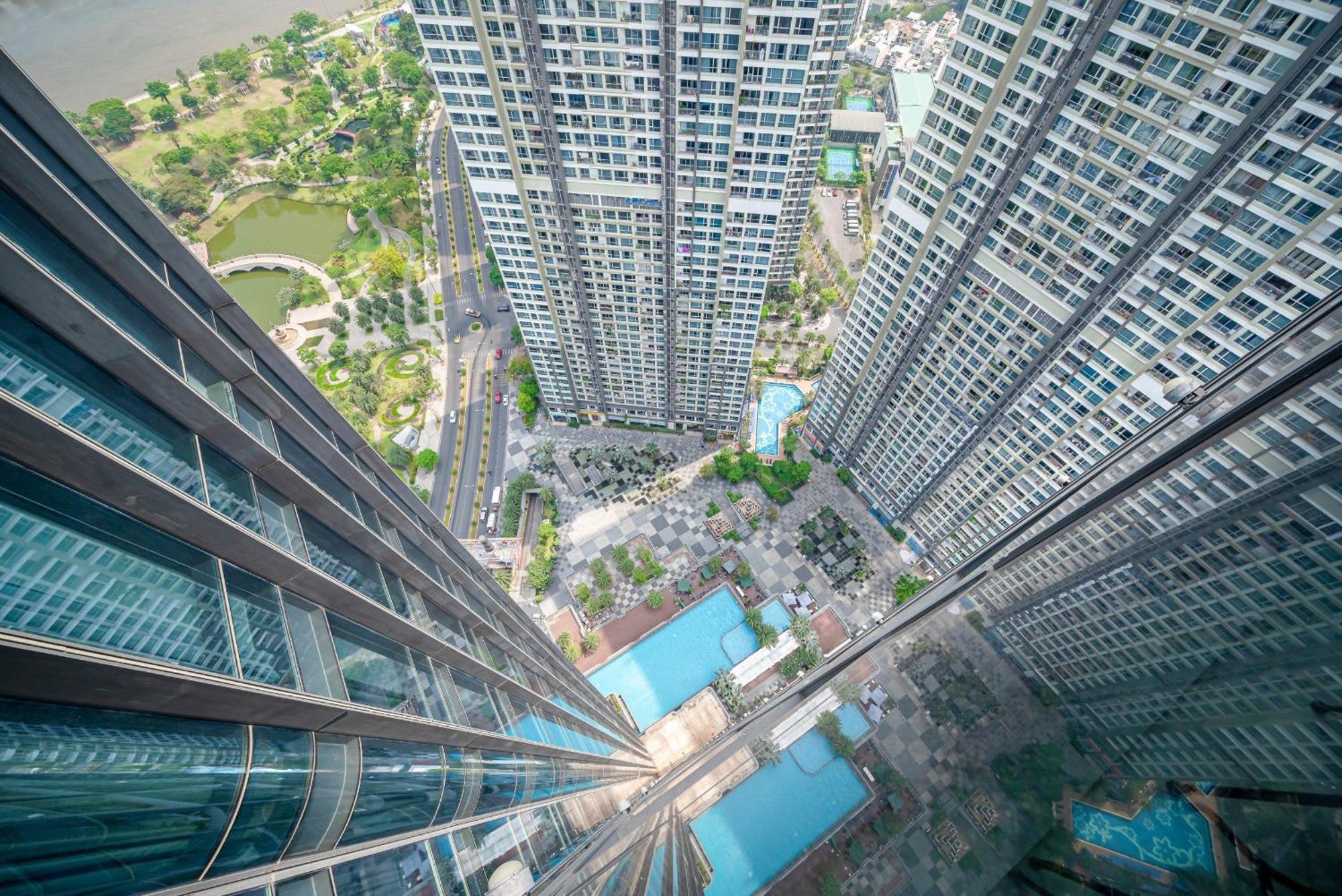 Landmark 81 And Vinhomes Riverside Residence Хошимин Экстерьер фото